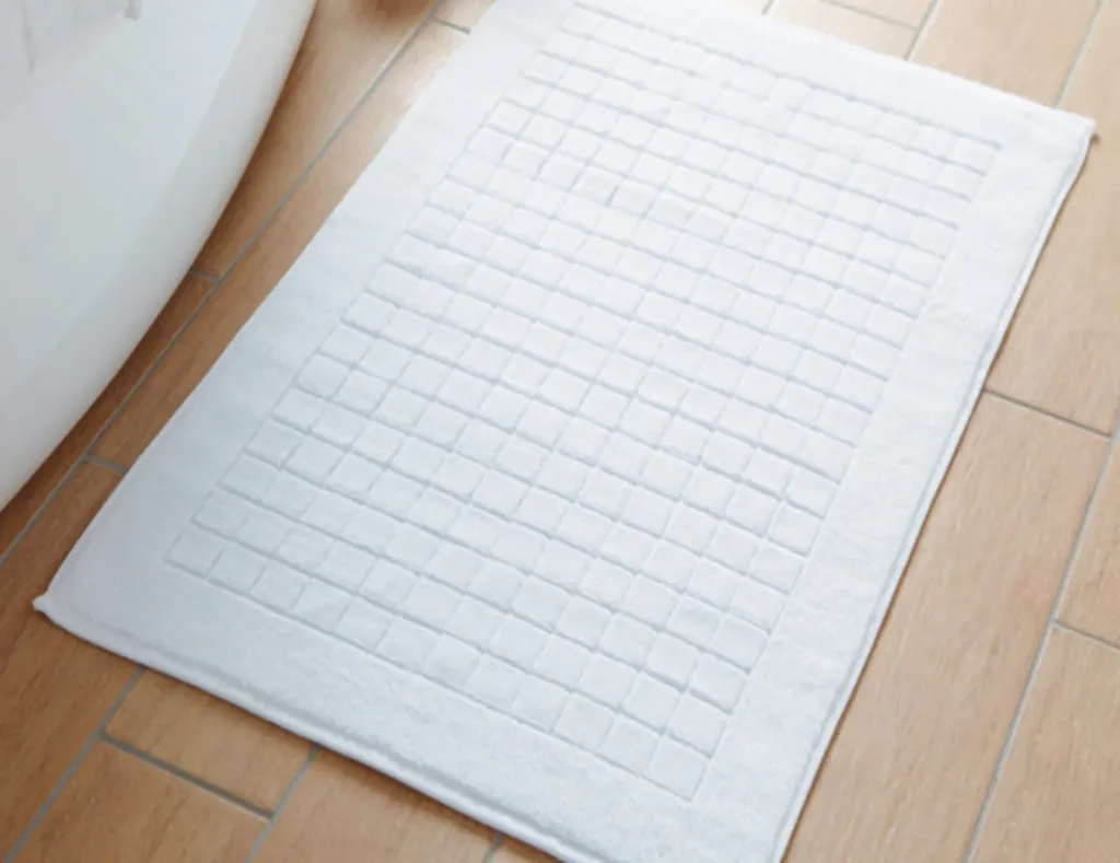 [29155085090886] Chequerboard Bath Mats in White 850 GSM (Pack of 2)